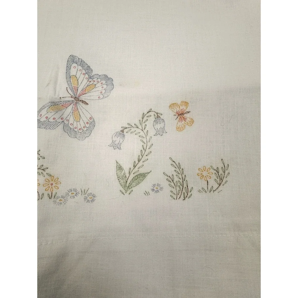 VTG Thomaston Embroidery Stamped Pillow Cases White No-Iron Muslin Floral‎ NOS