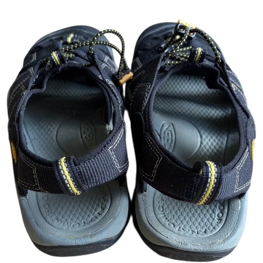 Keen durable black