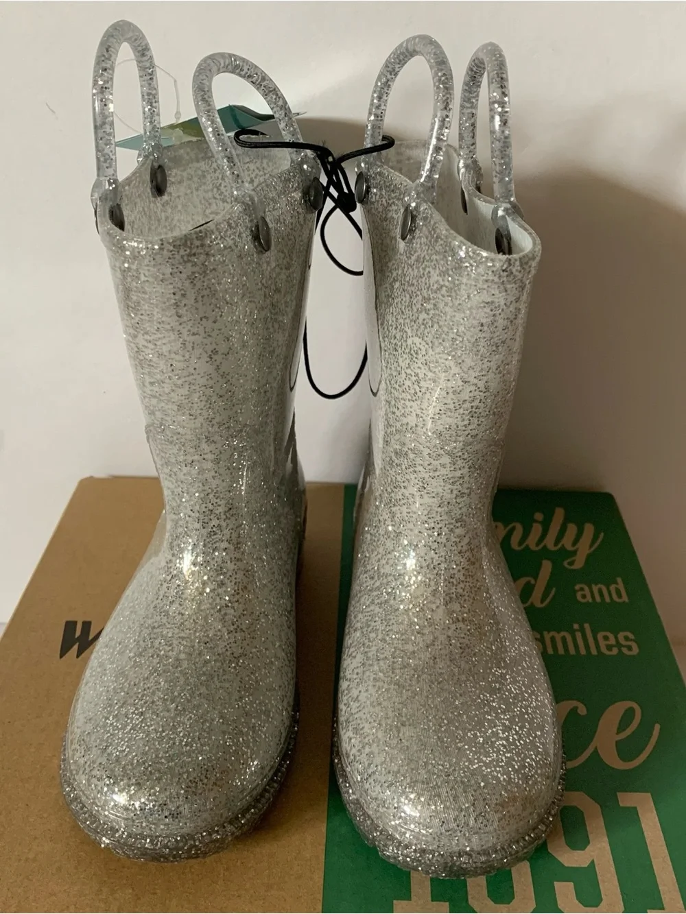 NIB. WESTERN CHIEF Silver Glitter Rain Boot with Dual Pull Handles