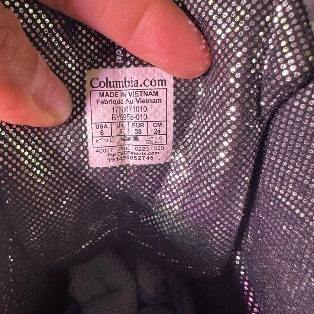 Columbia durable boots