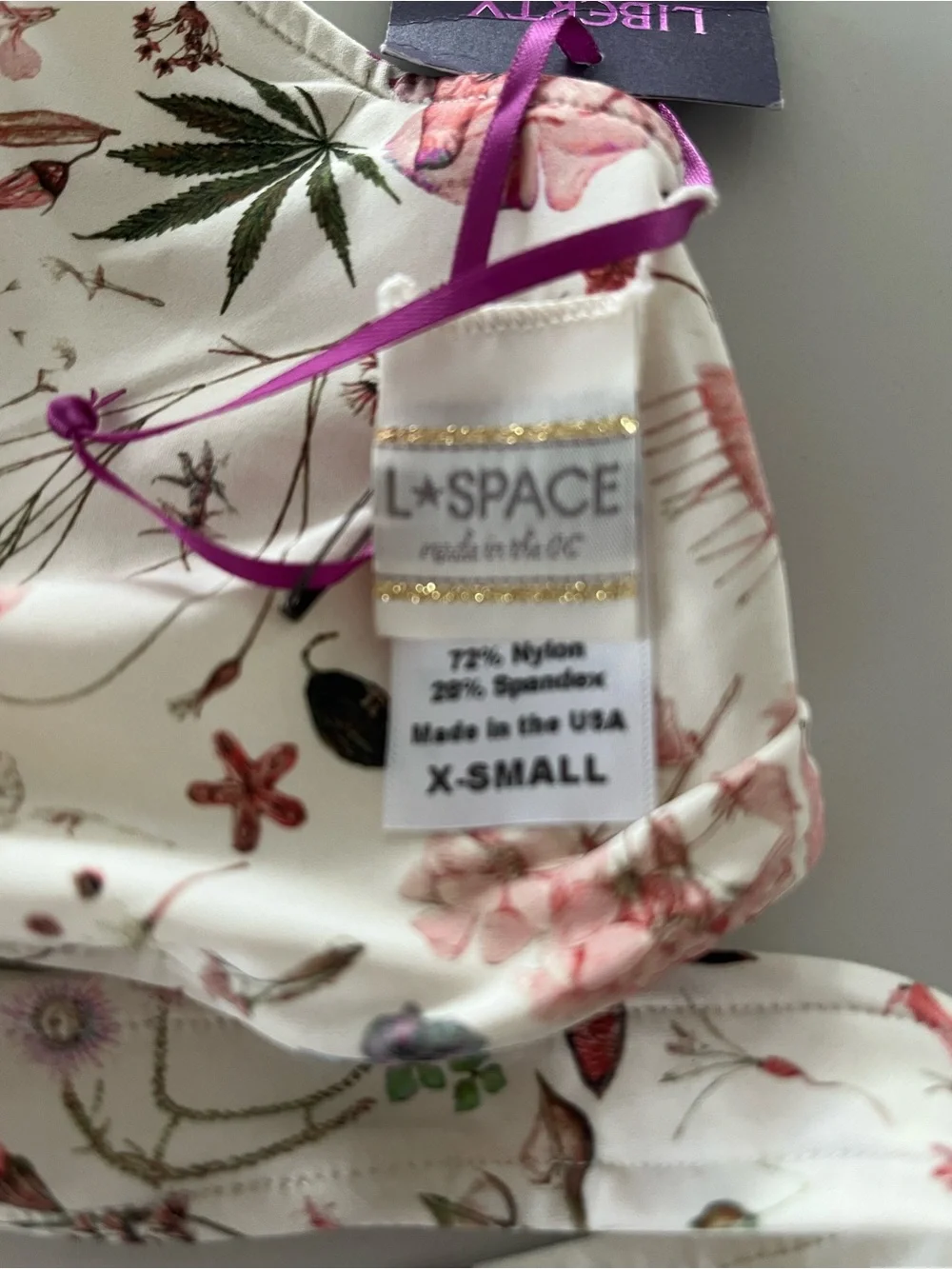 l*space selling several