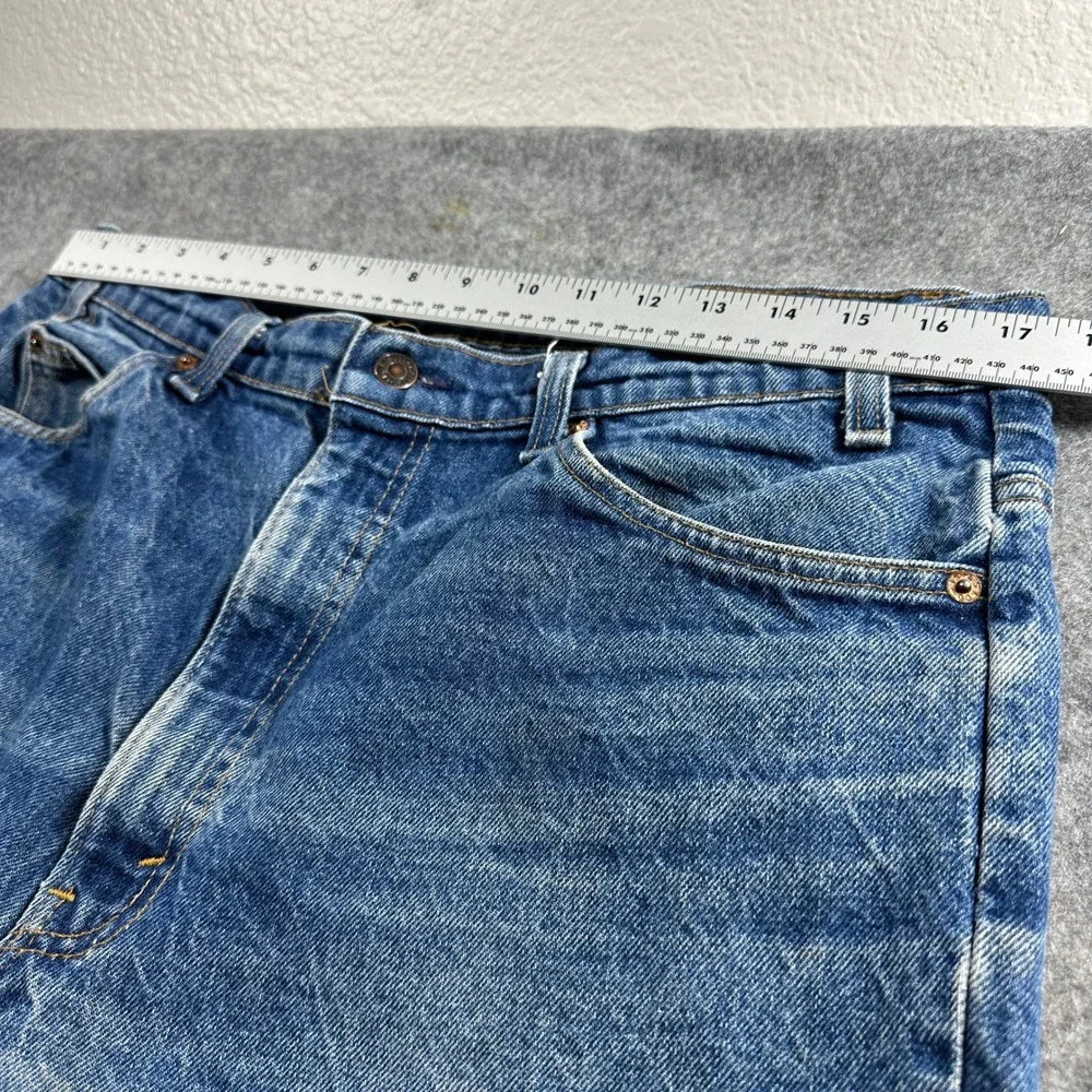 Levis measurements waist