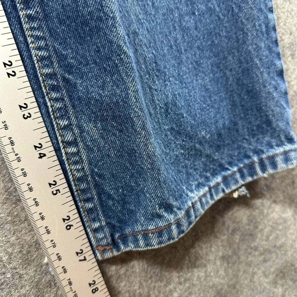 Levis measurements waist