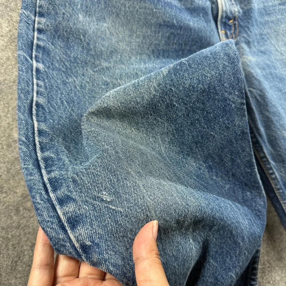 Levis measurements waist