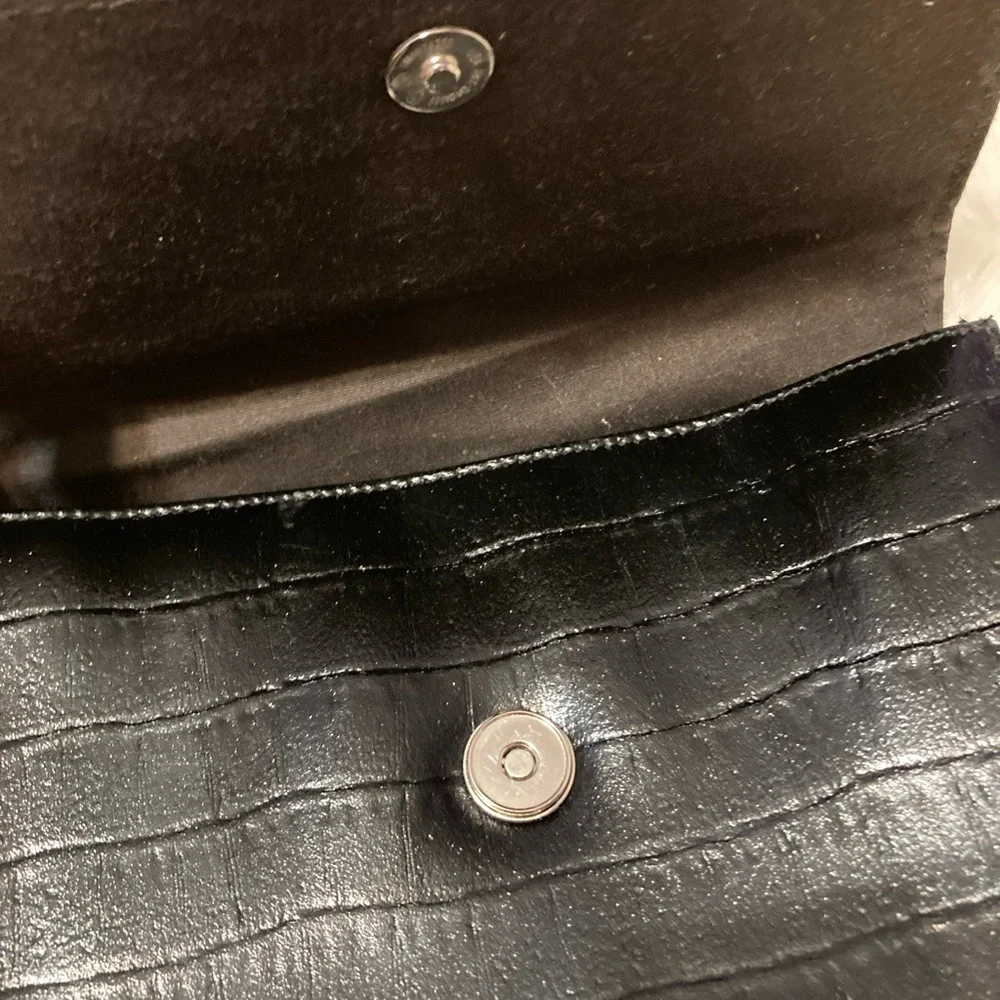 sticker bucket interior