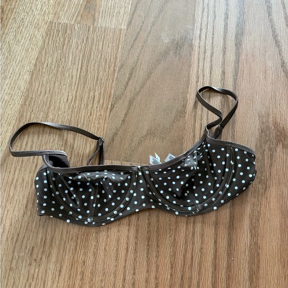 Frankie’s bikinis top