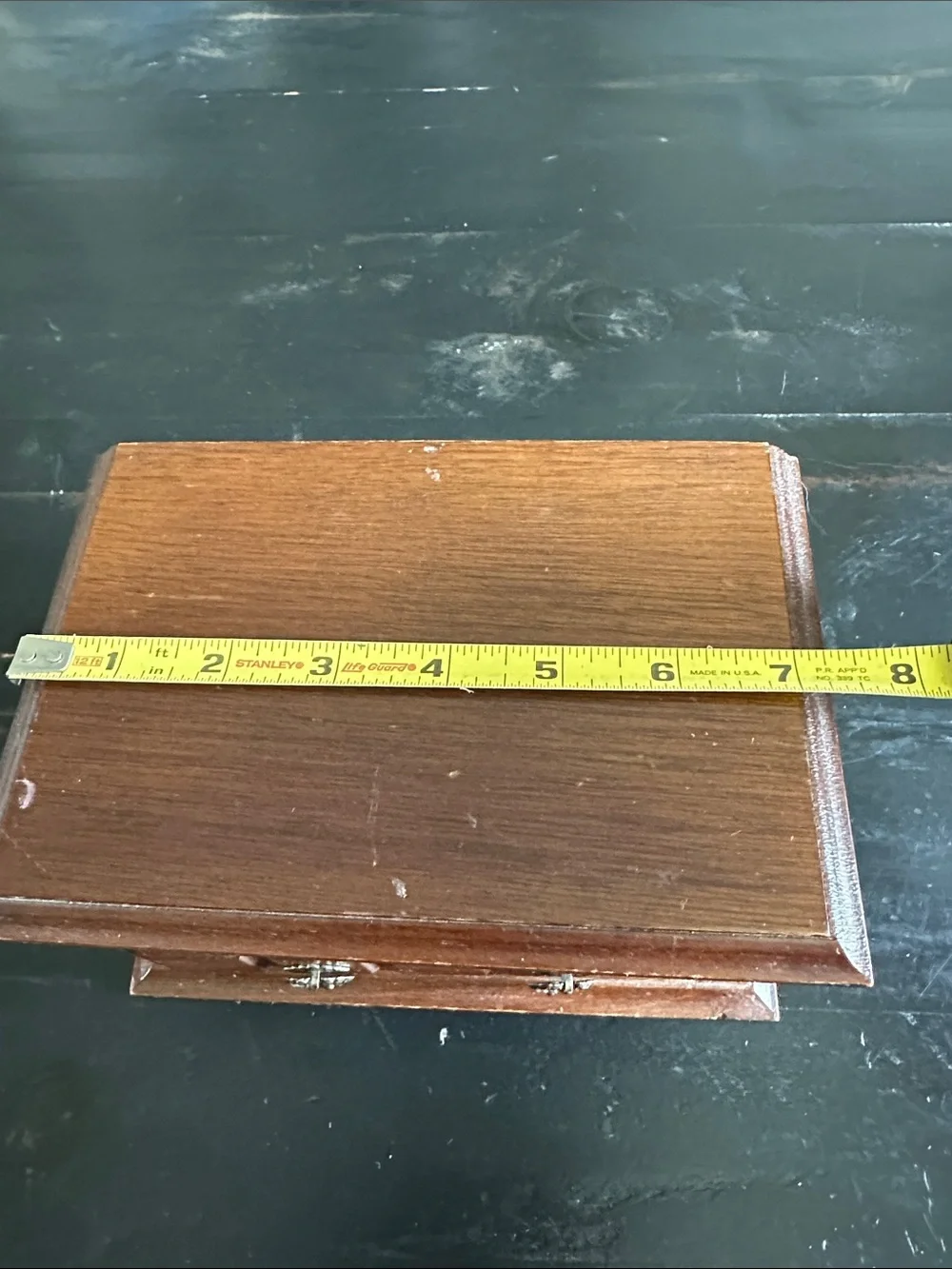 N/A elegant brown