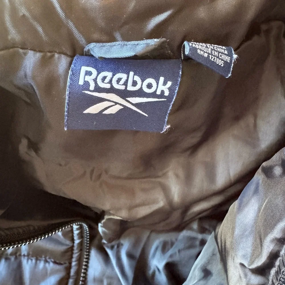 Reebok style details