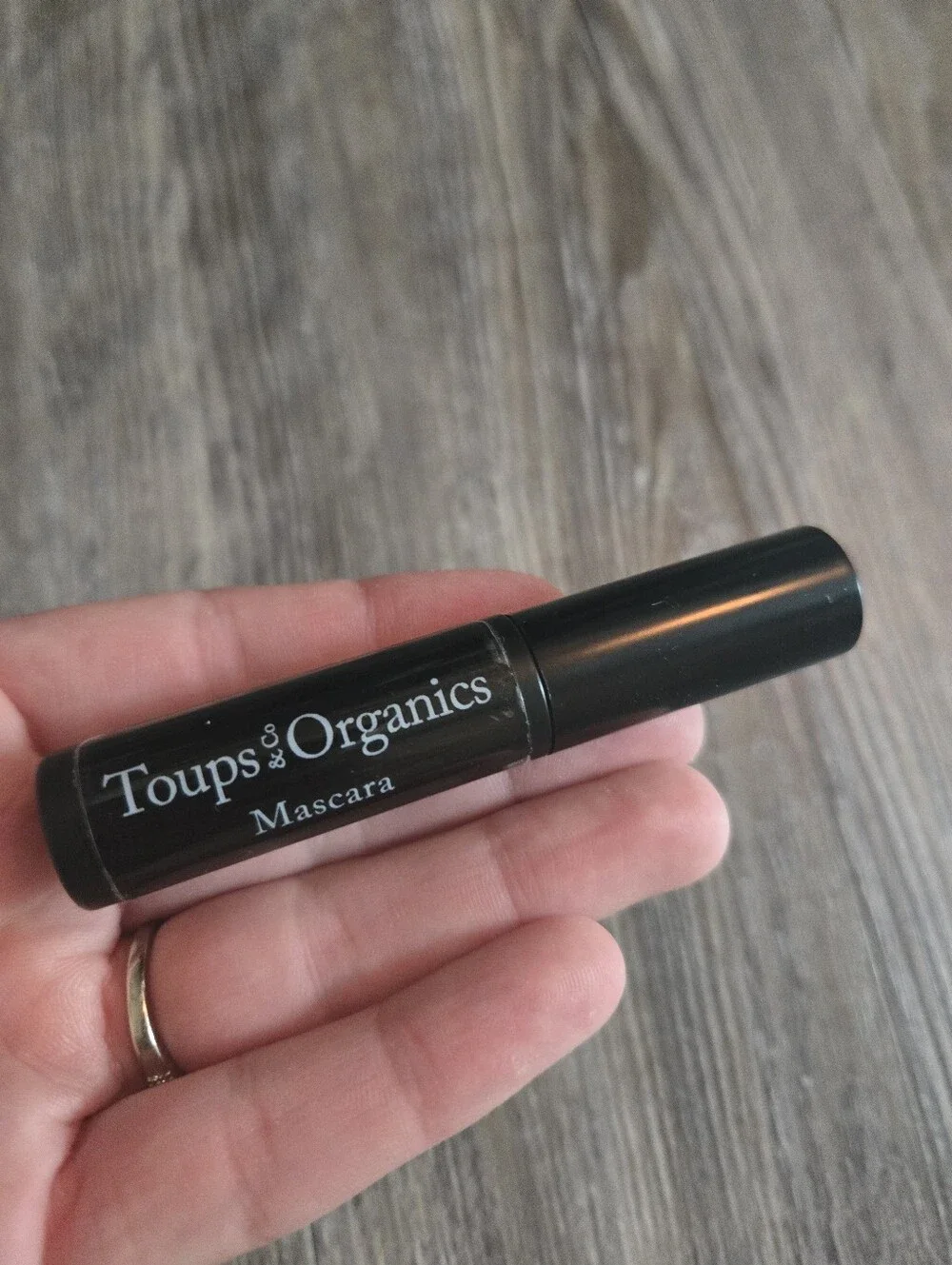 Black Mascara - Natural Volume