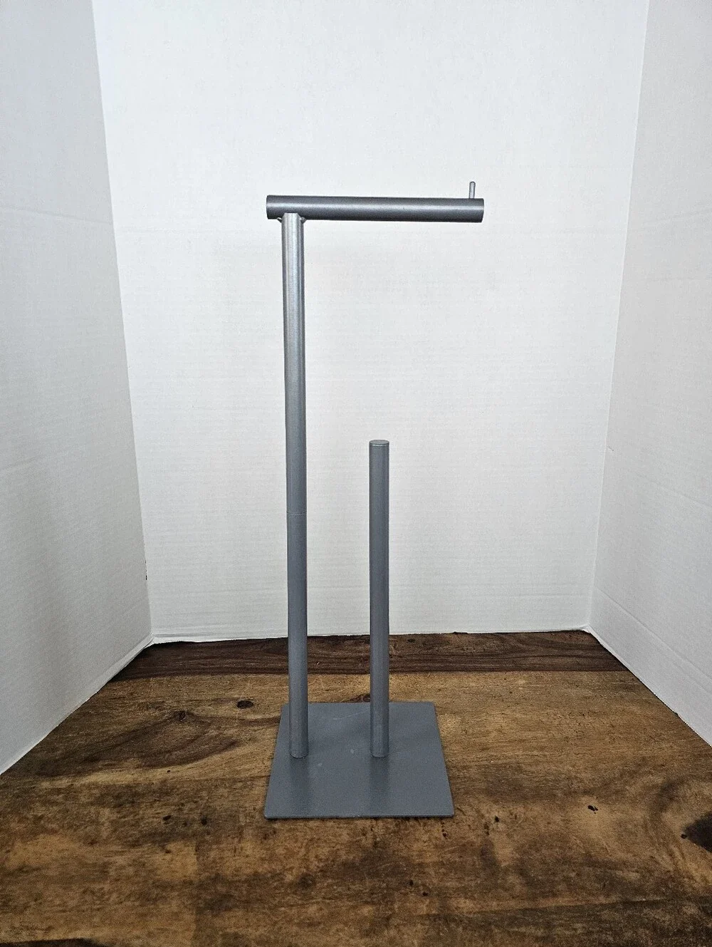 N/A freestanding toilet