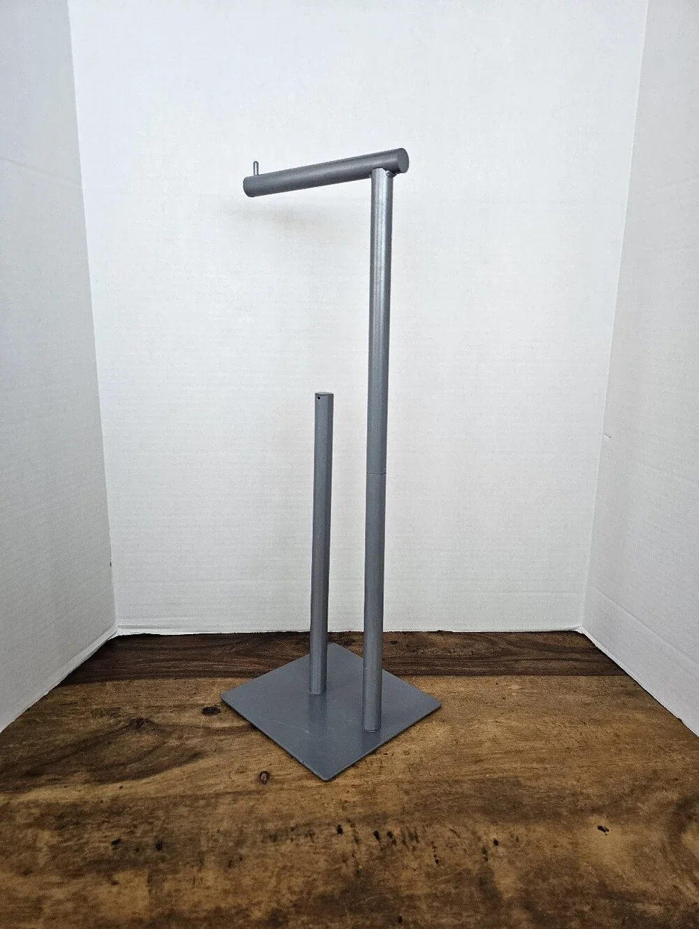 N/A freestanding toilet
