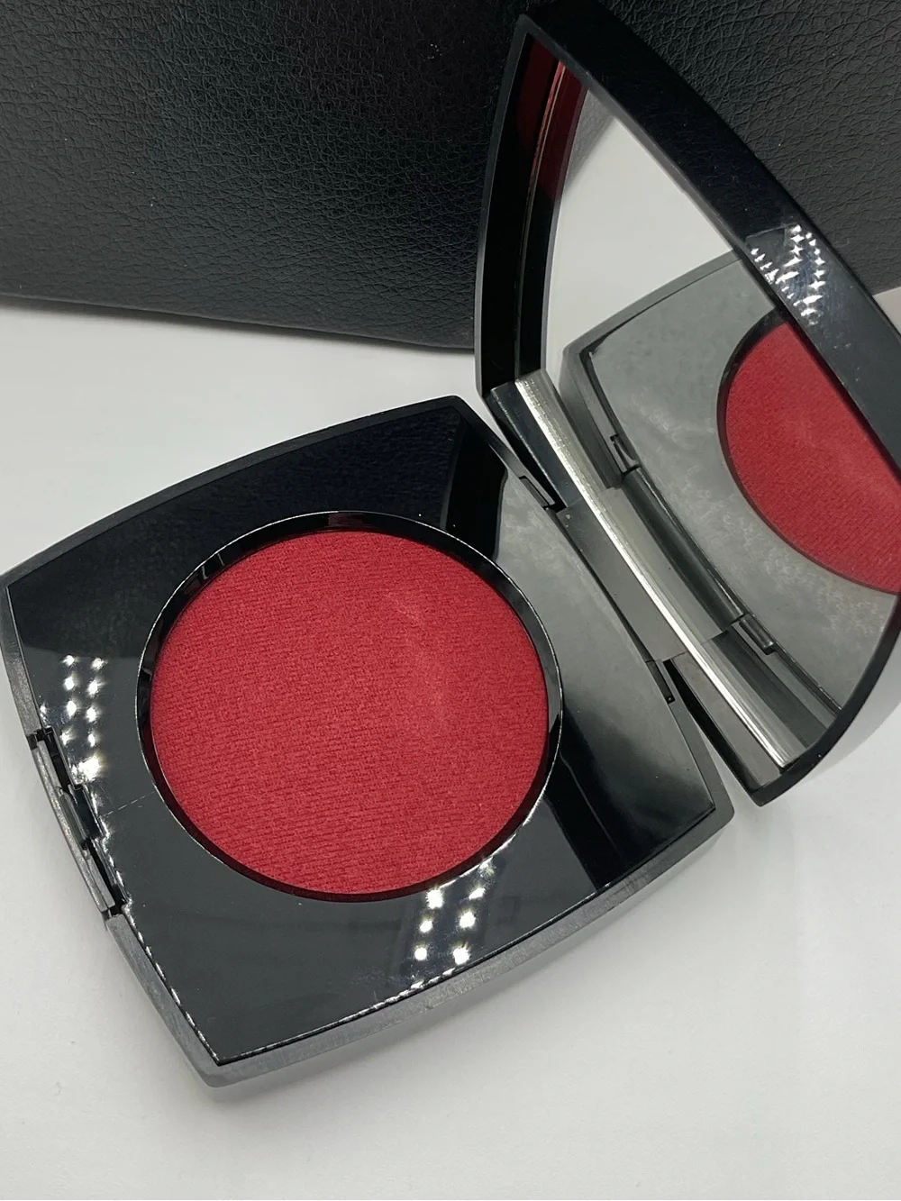CHANEL new grenat