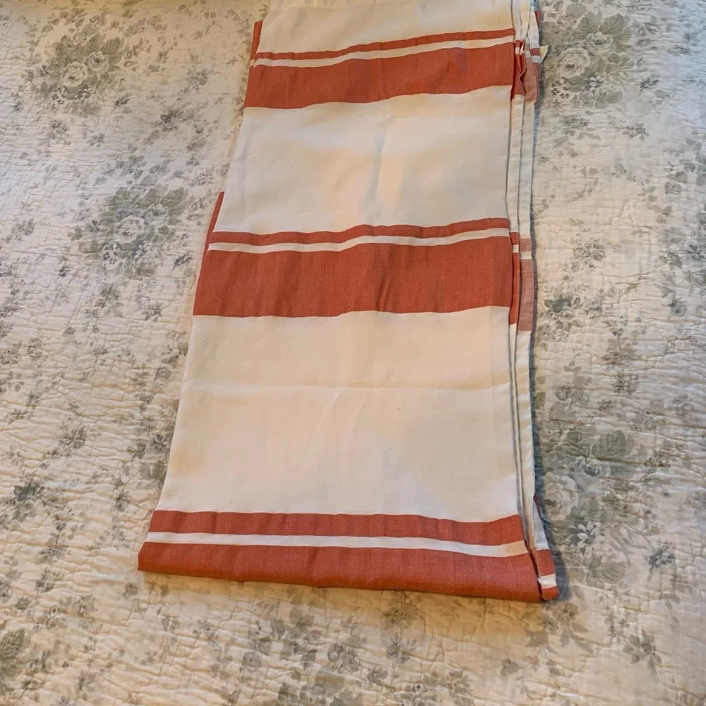 Tommy Hilfiger smoke cloth free