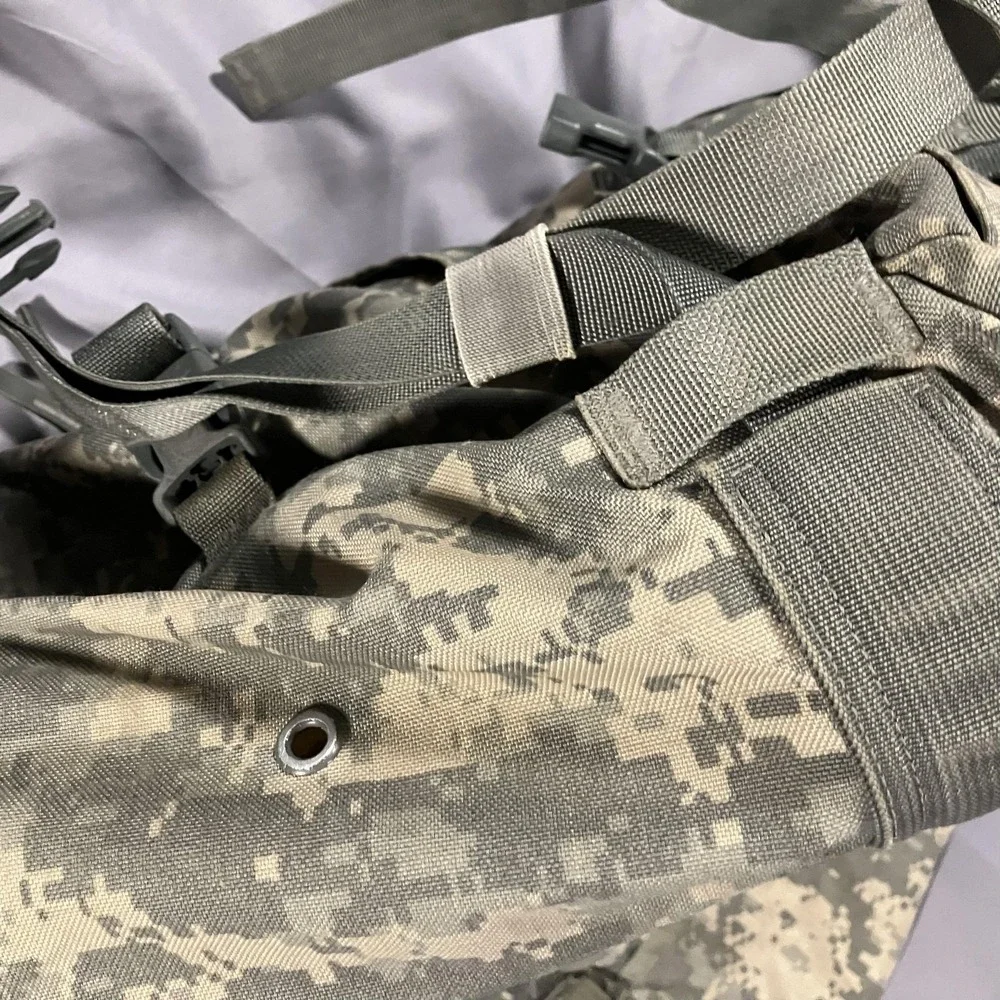 MOLLE II‎ Large Rucksack ACU Digital Camo Military Pack NSN 8465-01-524-5285