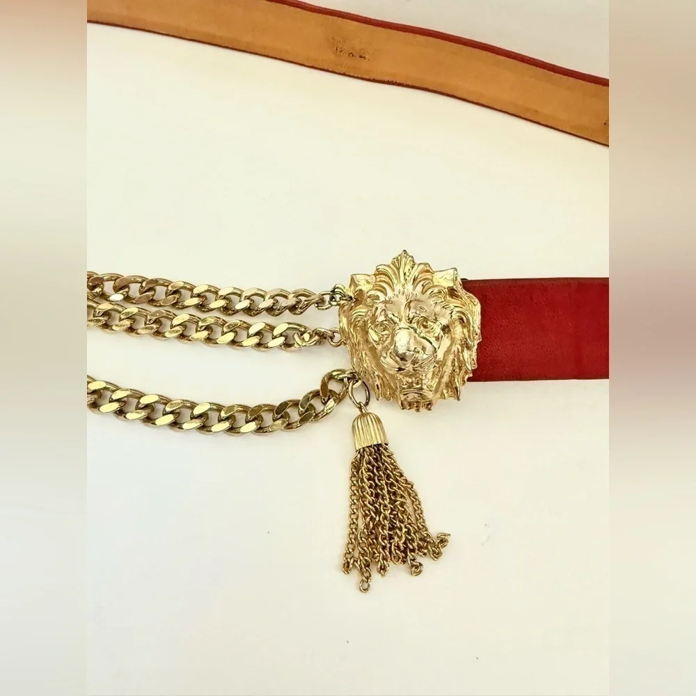 Vintage holding broken