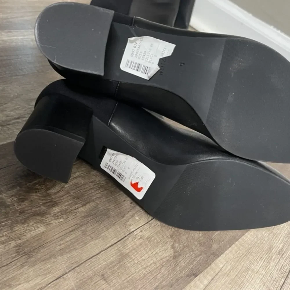Stuart Weitzman minor marks