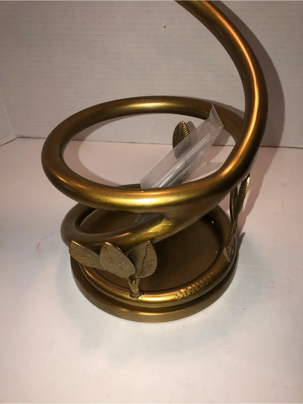 New Anthropologie Home Decor Serpentine Brass Standing Toilet Paper Holder Stand