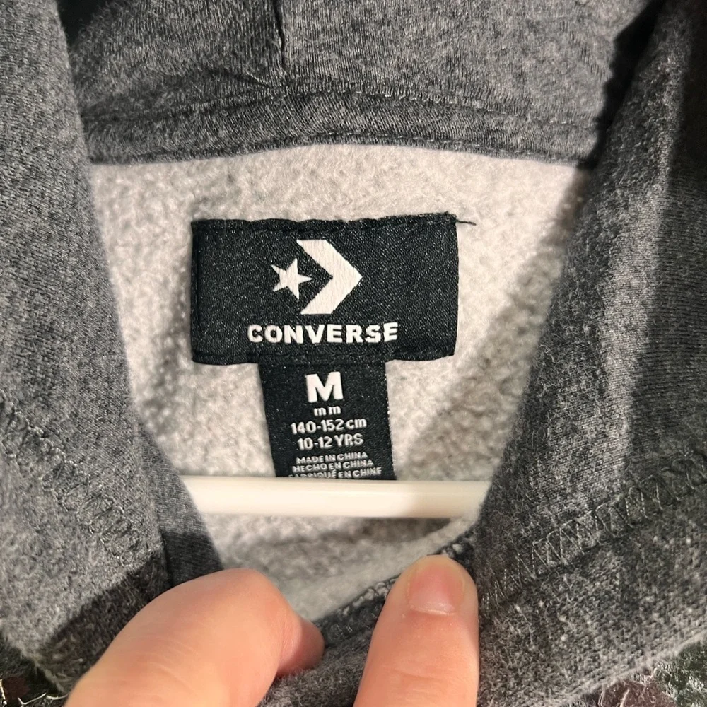 Converse cozy dark