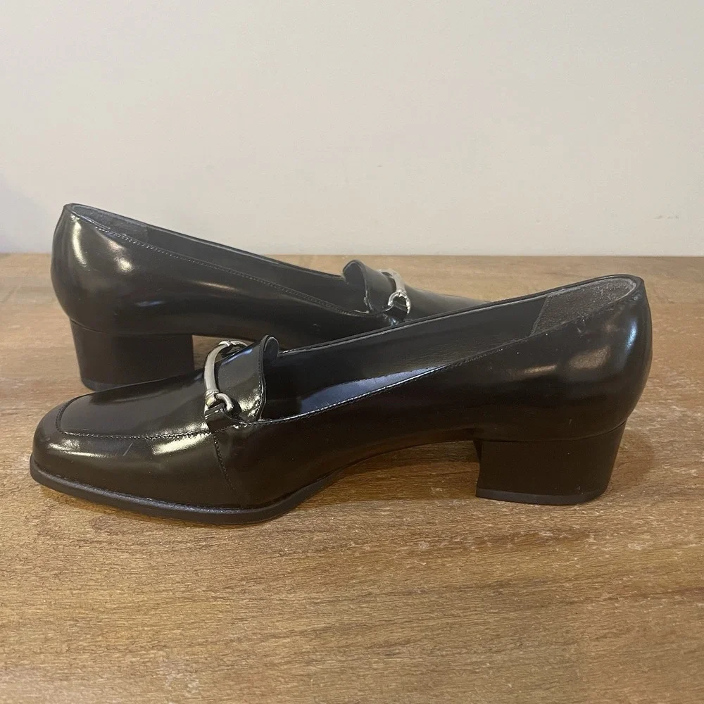 Vaneli black patent