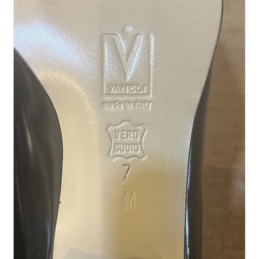 Vaneli black patent