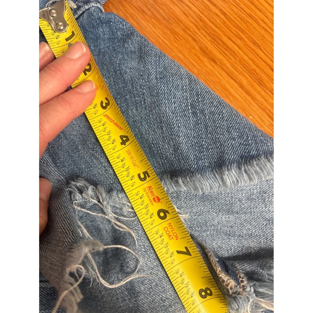 Lucky Brand Denim Shorts Blue Distressed Cut Off Size 2/26 Medium Wash