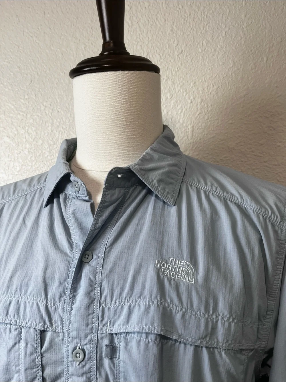 The North Face Men’s Long-Sleeve Light Blue Button-Up Shirt Size Medium