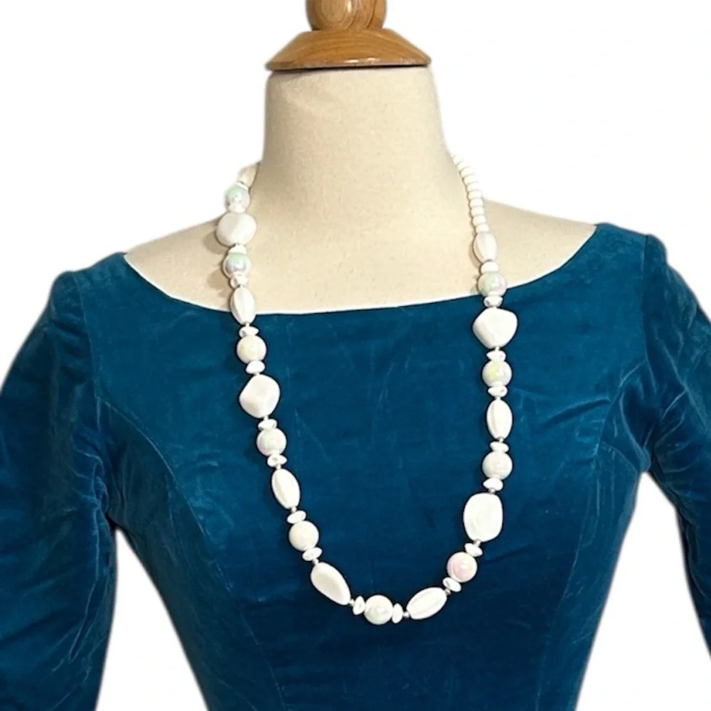 Vintage 1950-60s Genuine Lucite White Aurora Borealis Iridescent Beaded Necklace
