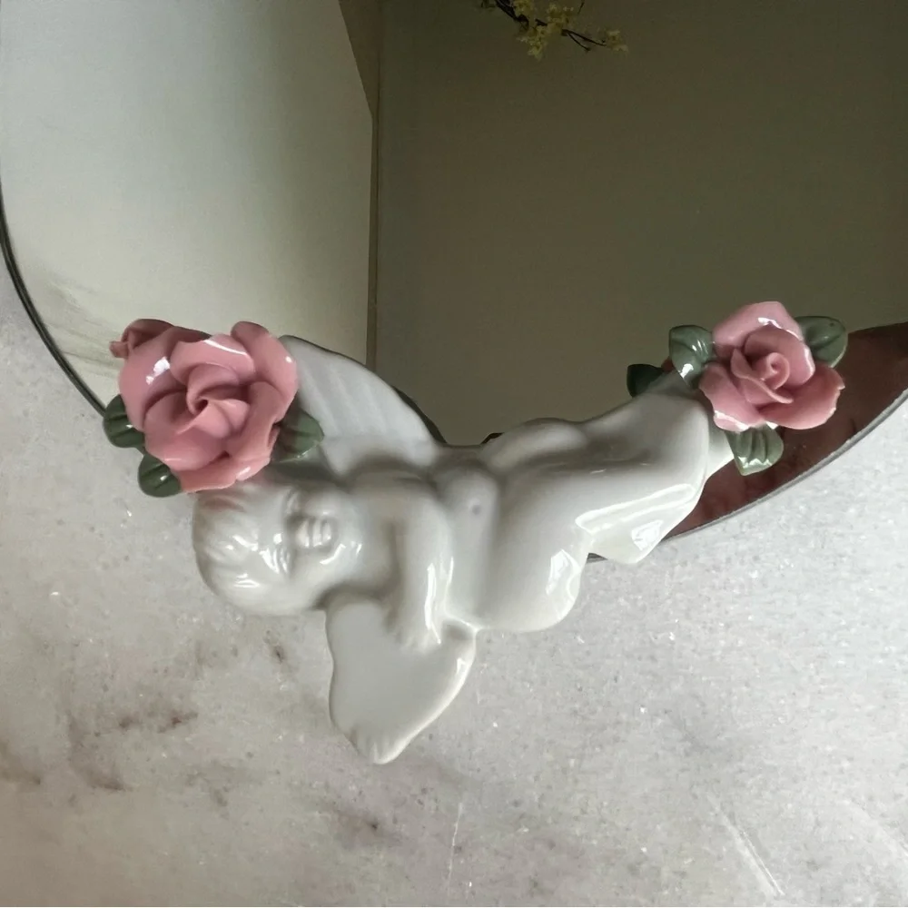 N/A mirror cherub details