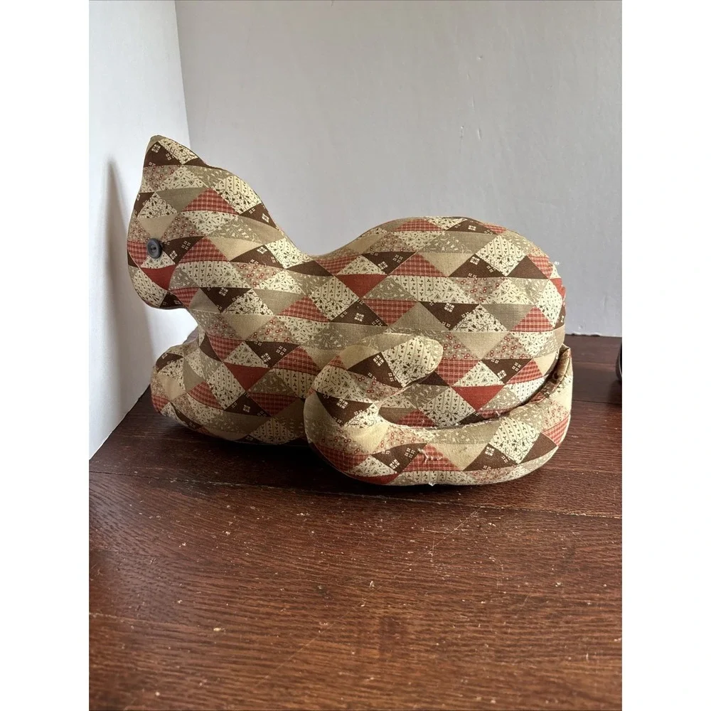 Vintage Hand Made Patchwork Linen Laying Cat Plush Door Stop Couch Laying Kitty