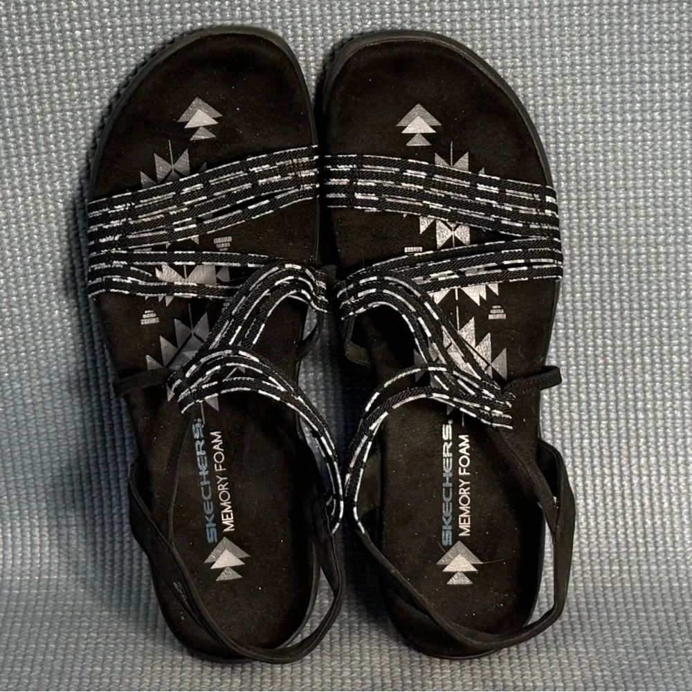 Skechers women reggae