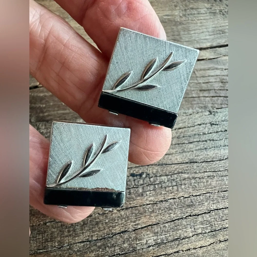N/A classic square