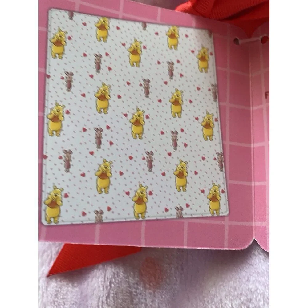 Disney Winnie The Pooh Piglet Hearts Valentines Blanket Soft Throw 60 X 70”‎ NEW