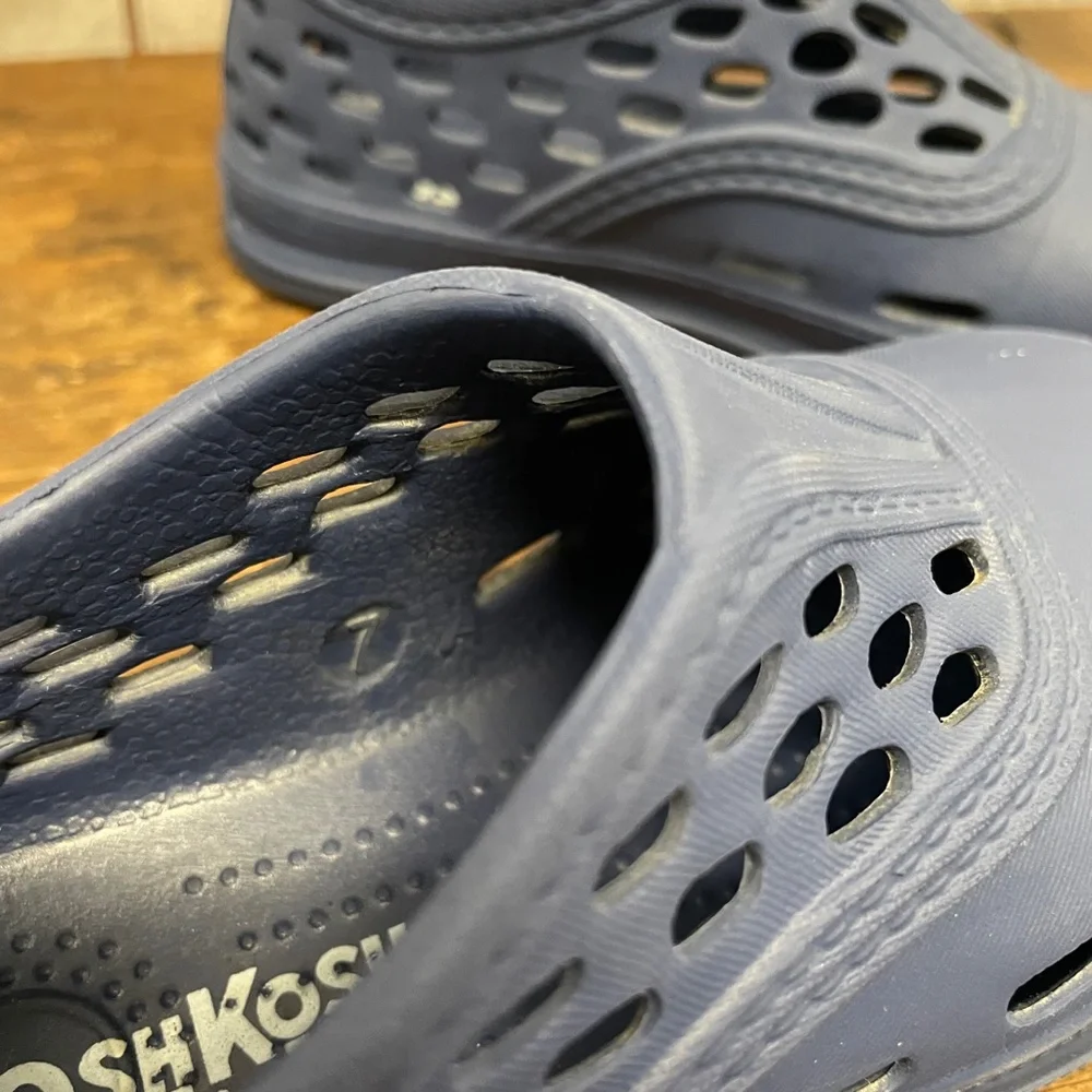 OshKosh B'Gosh rubber slip on sneaker shoes