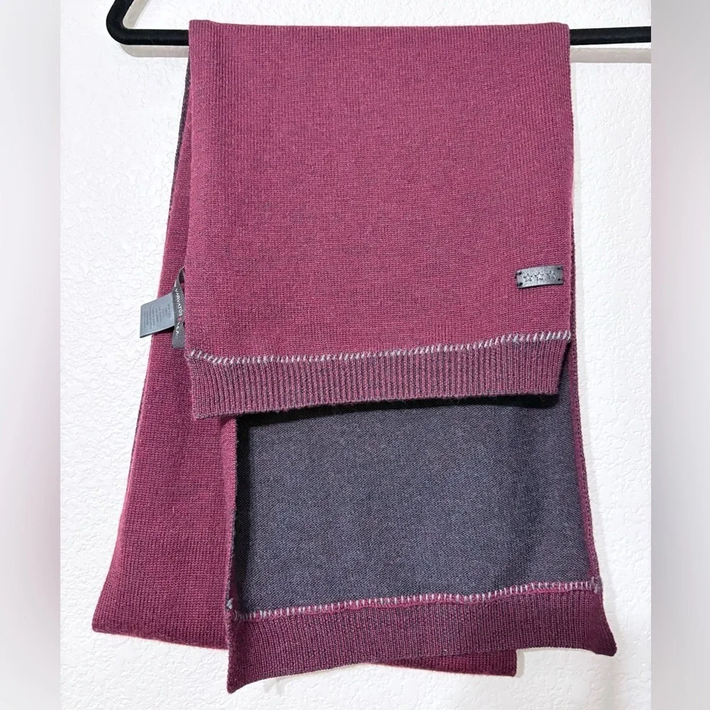 John Varvatos elegant scarf