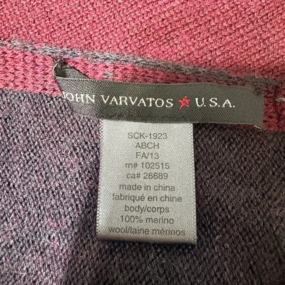 John Varvatos elegant scarf