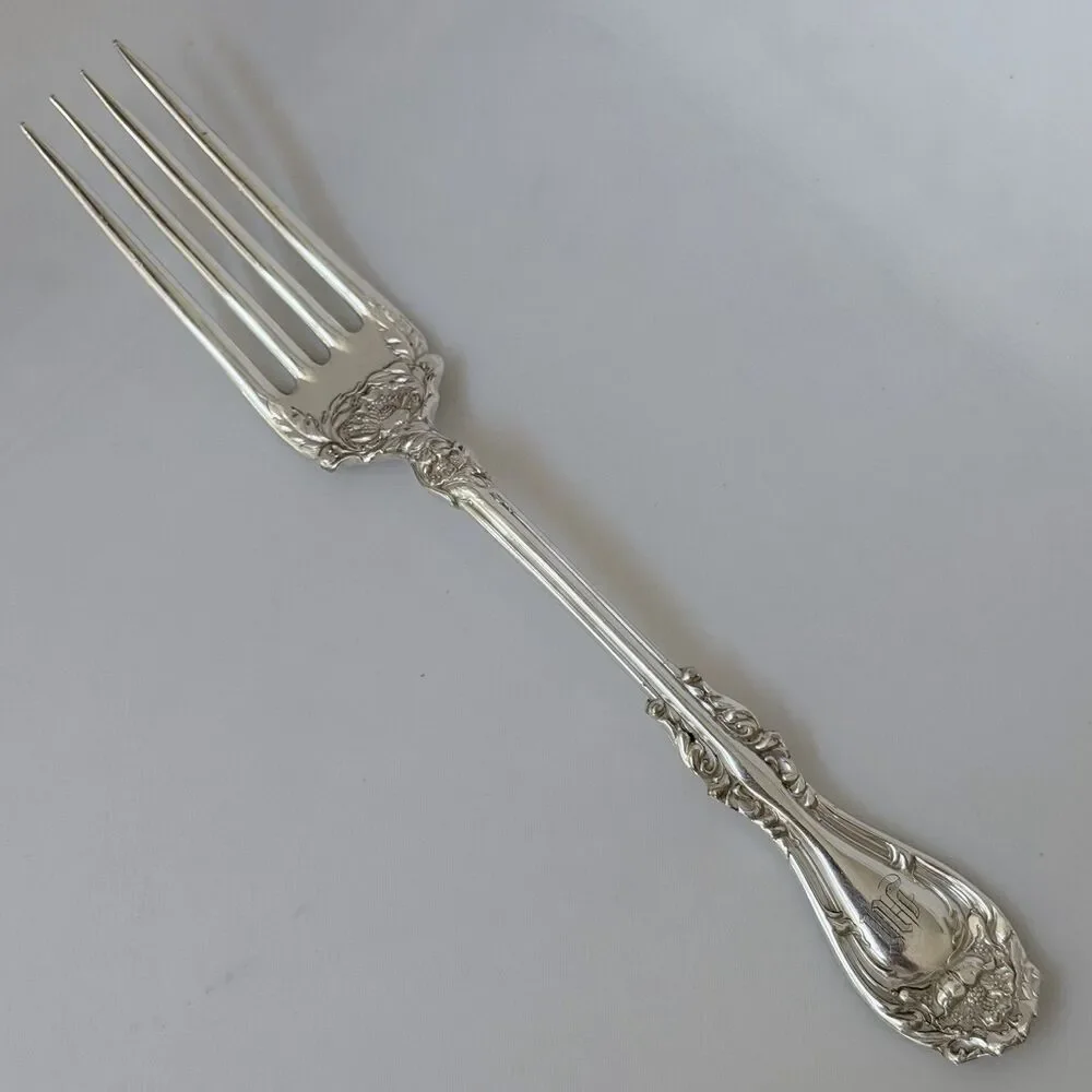 2pc Oneida Hanover Dinner Forks 7 3/8”Silverplate 1901 Wm A Rogers A1 Mono “M”