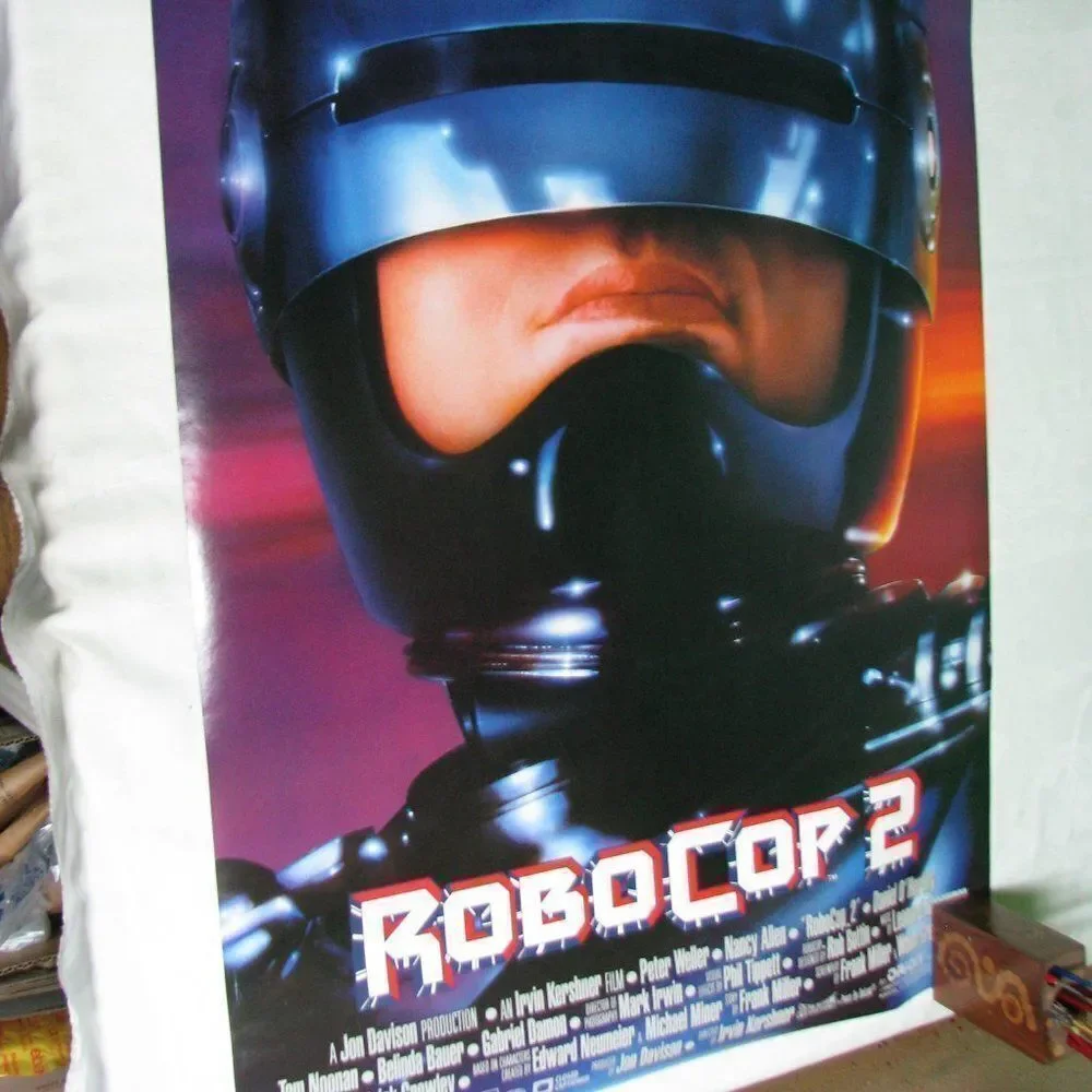 Vintage 27 sided robocop