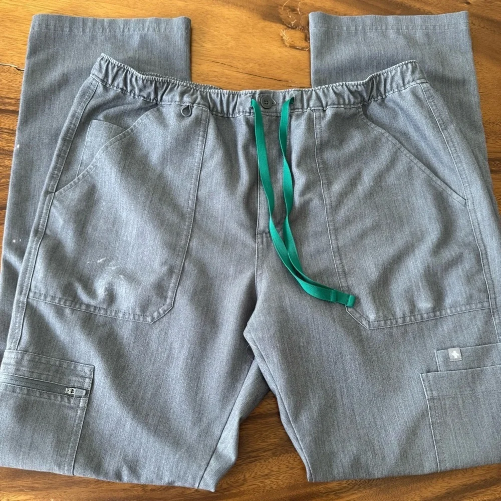 Figs men’s gray