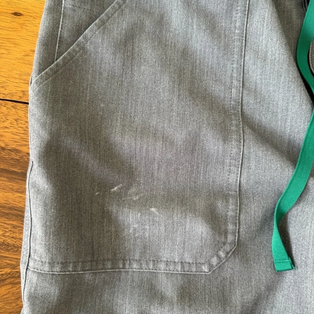 Figs men’s gray