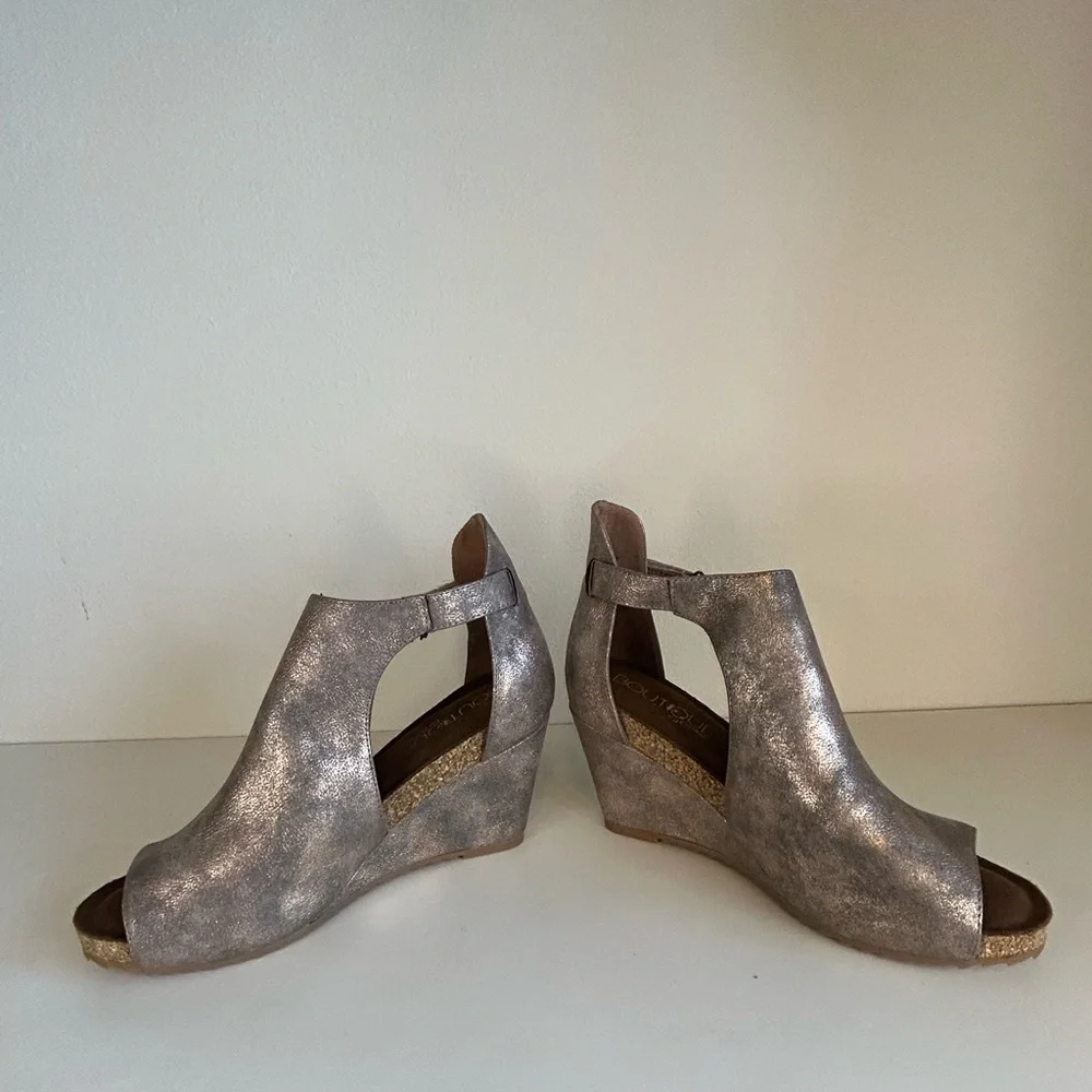 Corkys shimmering metallic