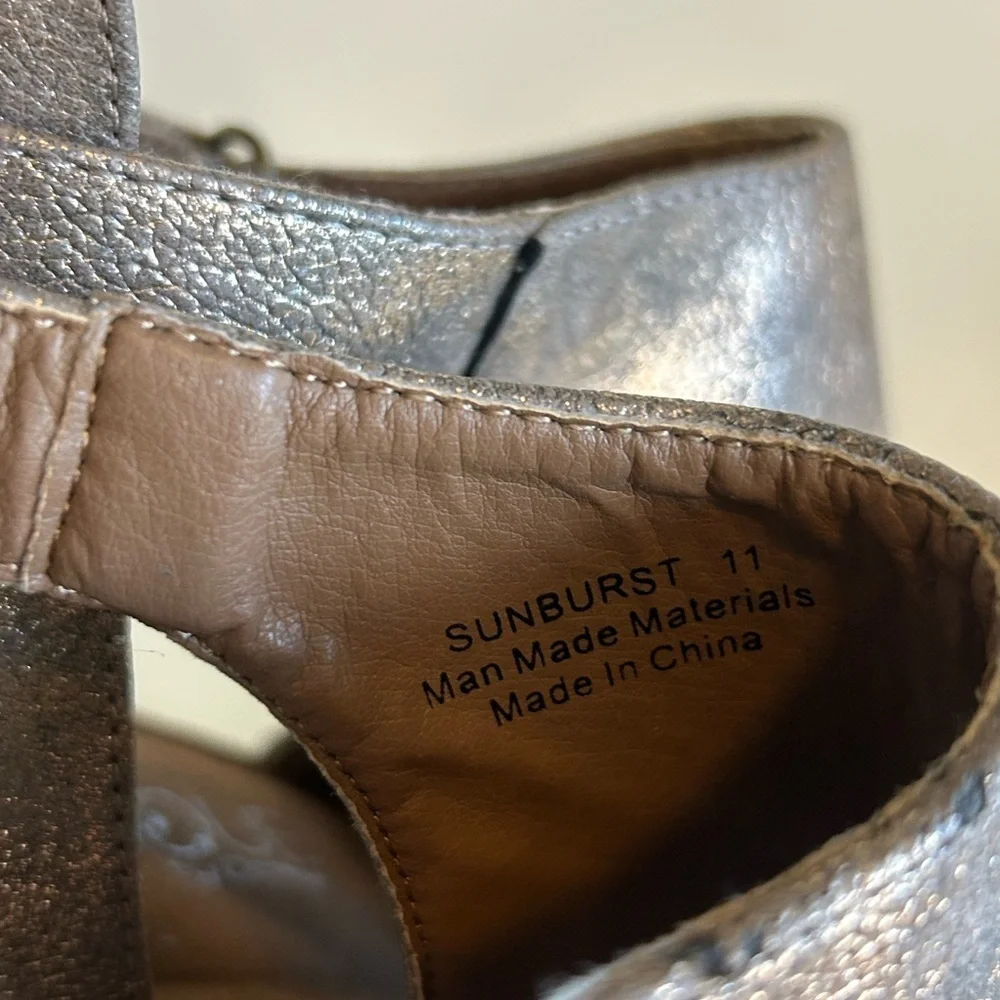 Corkys shimmering metallic