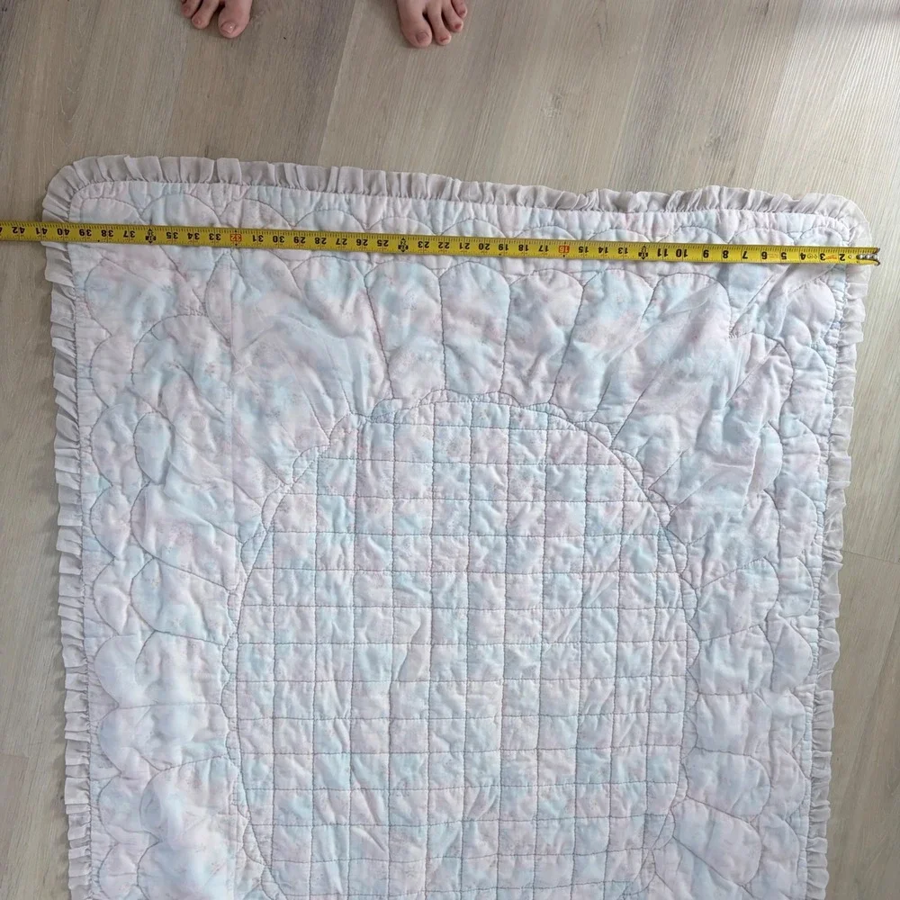 Unbranded crib blanket
