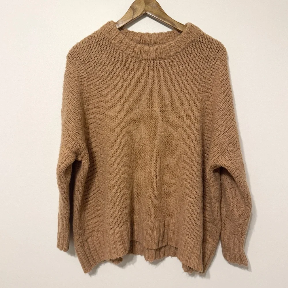 Aerie Oversized Crewneck Sweater Size Small Brown Tan Wool Blend Chunky Knit