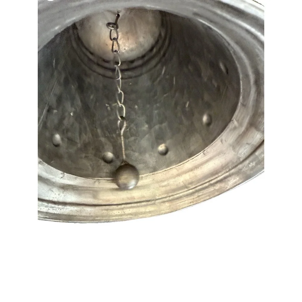 The Unbranded Brand aluminum bell