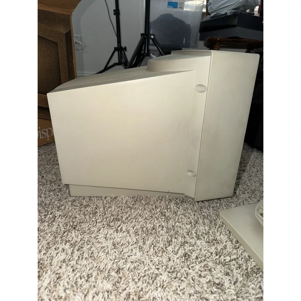 Apple Macintosh Color Plus M1787 14