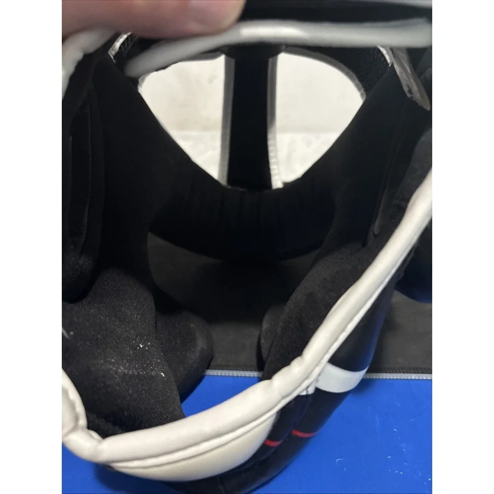 Venum elite headgear