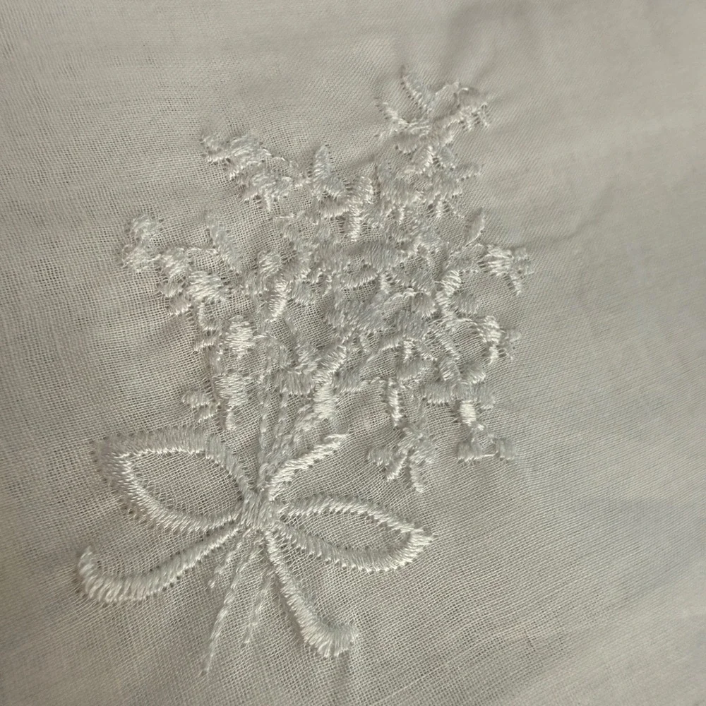 N/A vintage linen