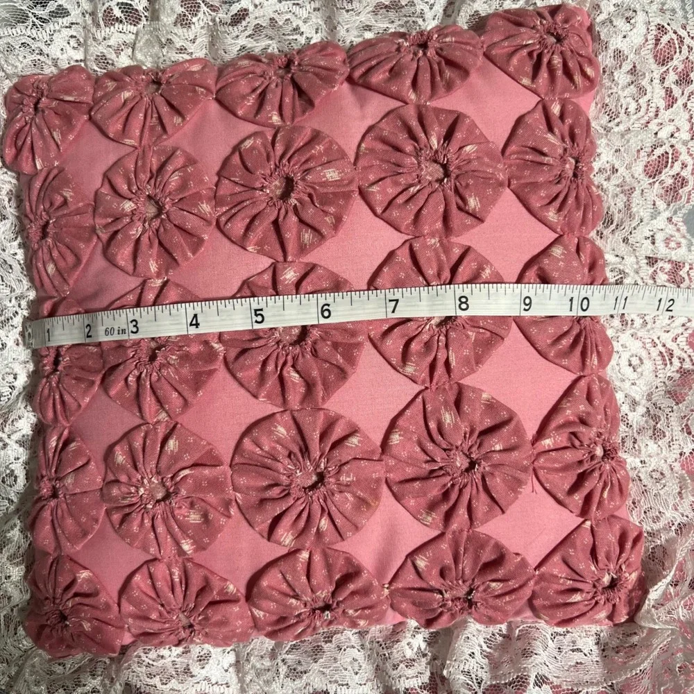 Vintage Handmade Pink Yo-Yo Rosette Decorative Throw Pillow White Lace‎ Trim 13