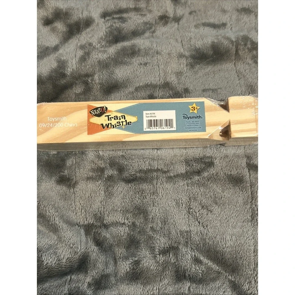 Neato!‎ Classics Wooden Train Engine Whistle Toy by Toysmith Age 3+ Natural Wood