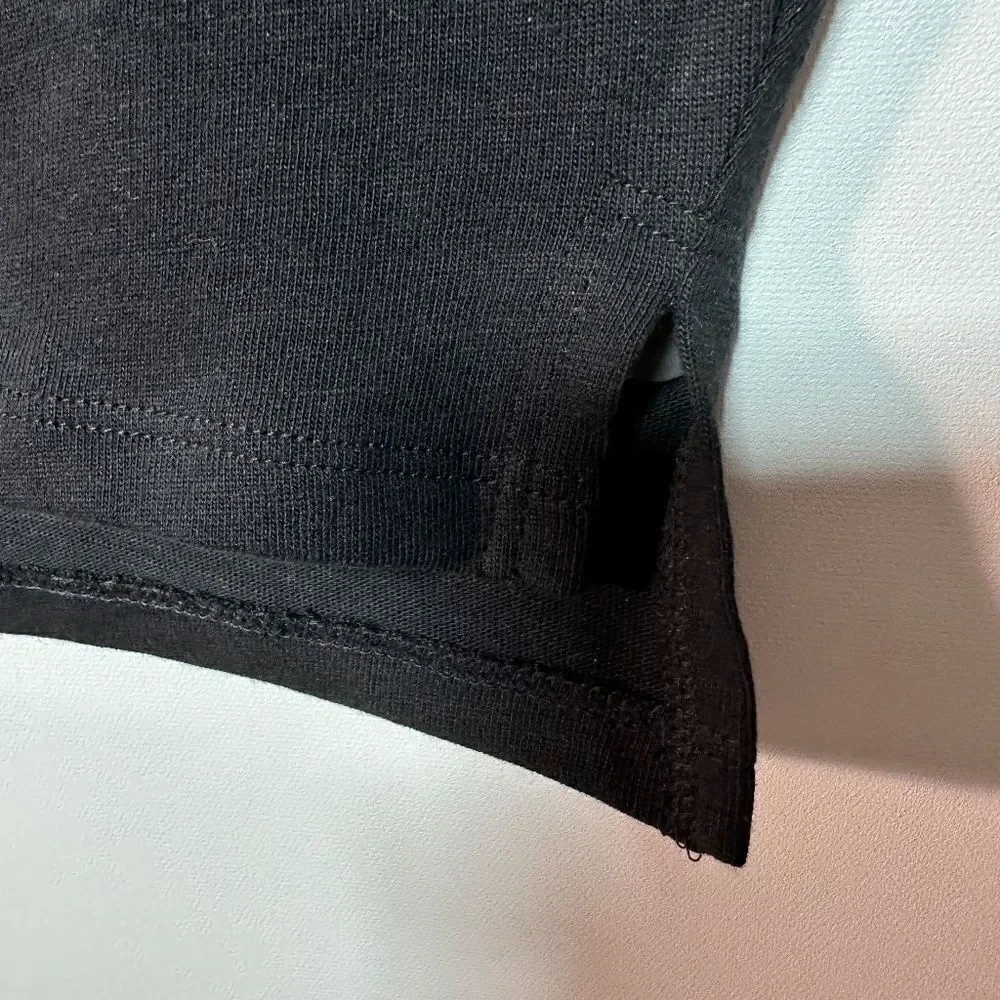 ELIE® TAHARI – SHORT-SLEEVE %100-PIMA TOP — SZ-L (NWT)
